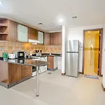 1Br Apt Near Metro Jlt Pool Gym Fast Wi-Fi