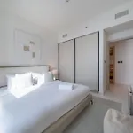 Sky-High 1Br Retreatmarina Vistaemaar Beachfront
