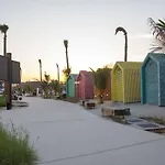 Beach Hotel Apartment