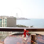 California Hostel Dubai Beach