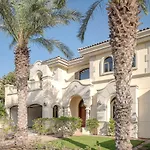 Dream Inn - Luxury Palm Beach Villa