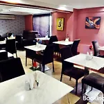 Grand Nova Hotel
