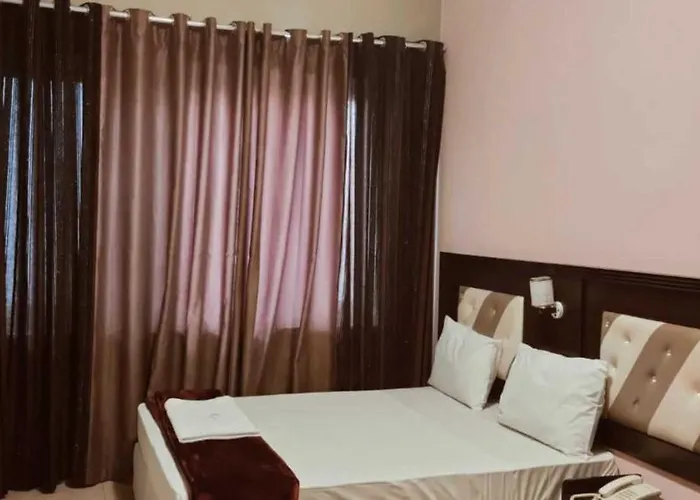 Oyo 902 Prime Hotel Llc