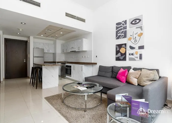 Dream Inn Apartments - Bay Central