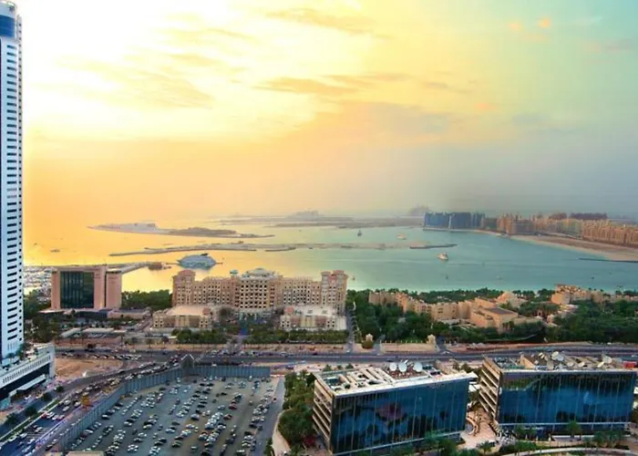 Tamani Marina Hotel & Apartments