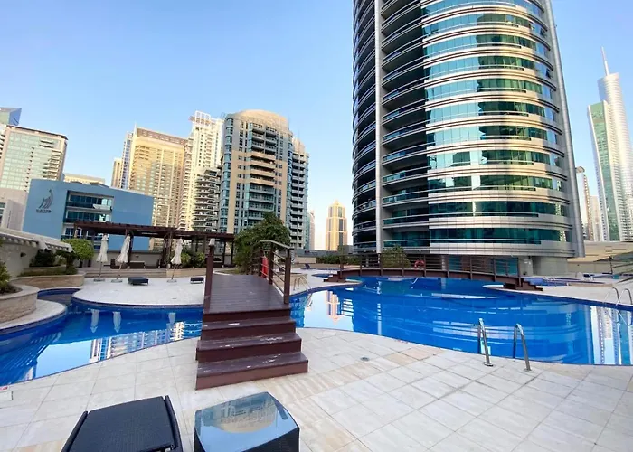 Dubai Marina - 5 Bedroom, Resort Feel, Great Amenities