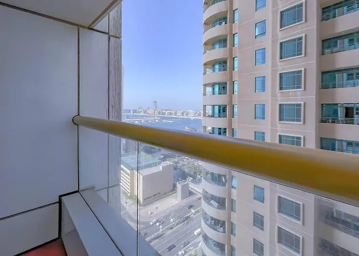 Stonetree - Near Tram - Furnished 1Br