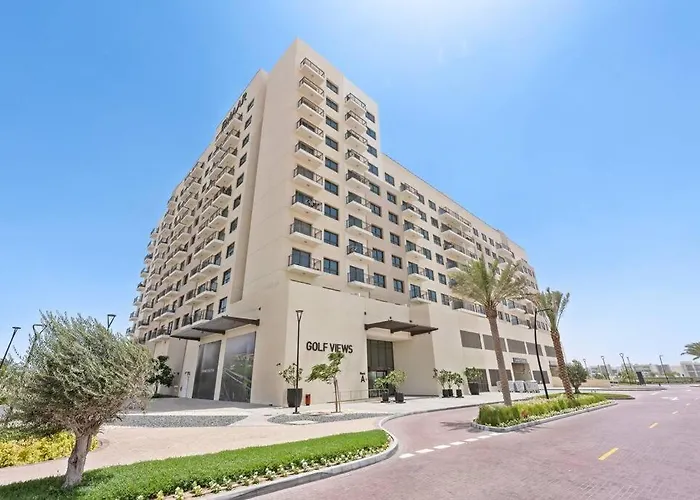 Stonetree - Spacious 2Br Apartment In Golf Views Block A
