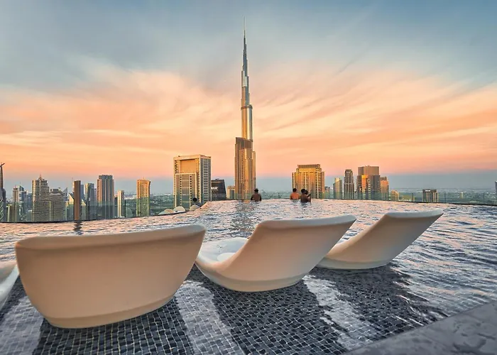 Magical Apartment With Rooftop Pool & Burj Khalifa View