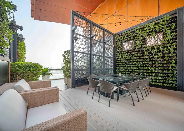 Exclusive Luxury 4 Bedroom Palm Penthouse