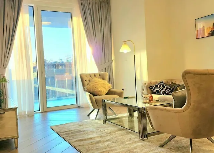 3Br Beige Gray Escape Silver Skywalk Sanctuary