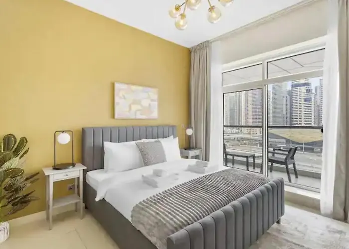 38Th Floor Luxe Studio In Jvc, Centrally Located, Swimming Pool & Gym, Must View