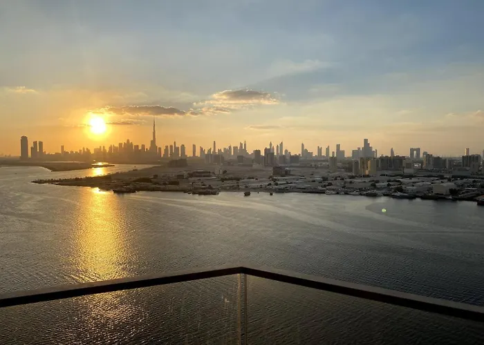 Stunning Burj Khalifa & Creek View