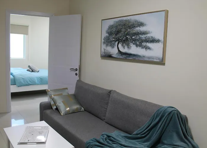 Newly Furnished 1 Bedroom, High Floor, Amazing View, Close To Metro