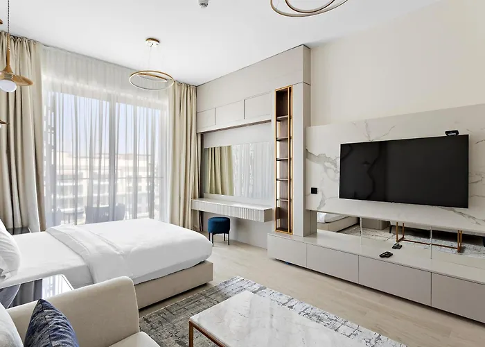 Chic Studio In Arjan With Pool Game Room And Gym