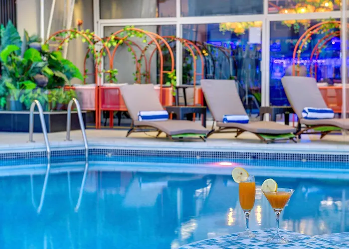 Howard Johnson Plaza By Wyndham Dubai Deira