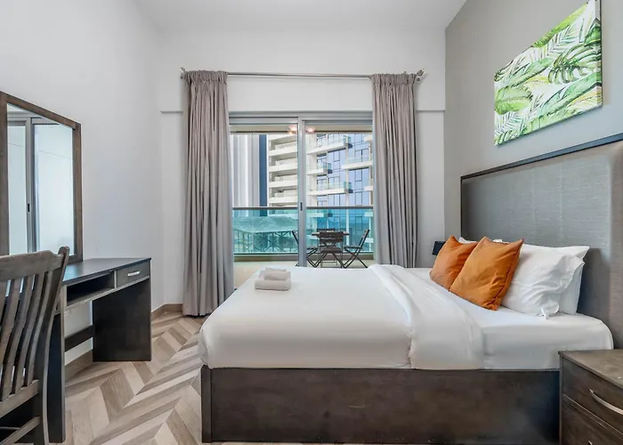 Stylish Apartment In Business Bay