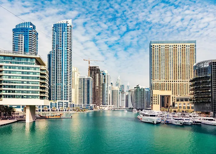 Step Into Serenity - Discover Modern Living In 1Br Apartment With Panoramic Views In Dubai Marina Near Jbr Walk, Beach And Bla Bla Club