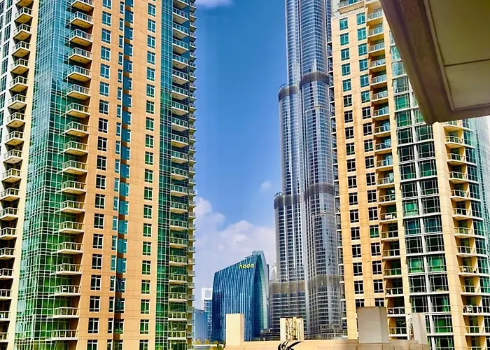 2Br Apartment Partial Burj Khalifa & Pool View In 29 Boulevard