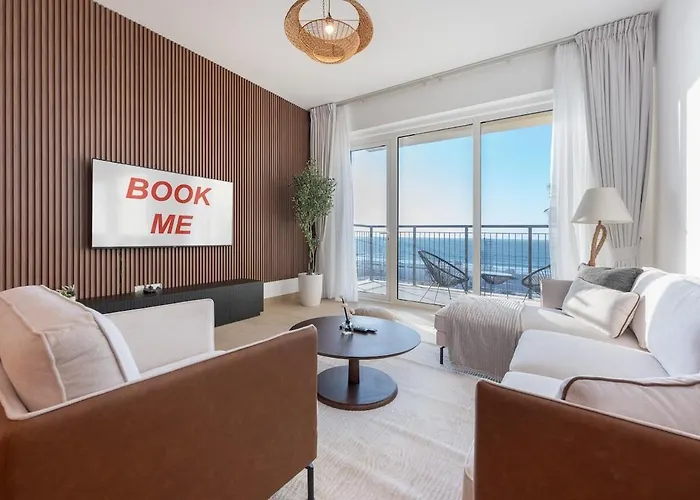 Gorgeous 1-Bedroom Apartment With Beach Access In Port De La Mer