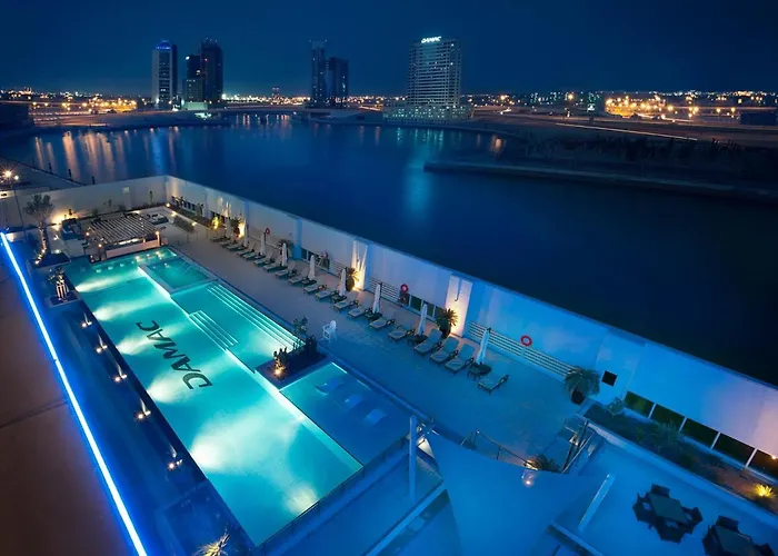 5 Min Dubai Mall & Fountain - Partly Burj Khalifa View - Swimingpool - Business Bay
