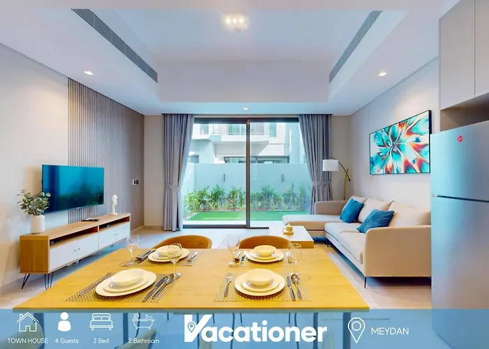 Mag Eye - Spacious Two Bedroom Townhouse