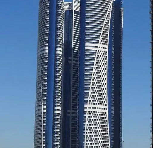 Luxurious & Modern 1Br Damac Paramount Business Bay