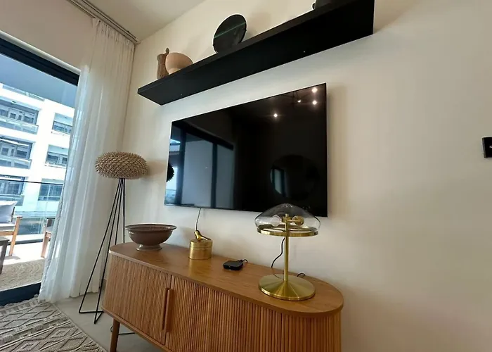 Spacious 1Br In Binghatti Creek