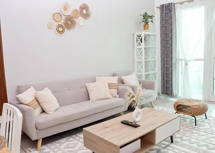 Vista Lavisha Vacation Home - Elegant 1Bdr Apartment With Stunning Sea View And Partial Canal View