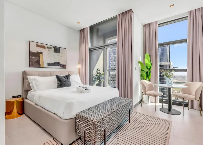 Waves - Modern Studio With Balcony In Business Bay