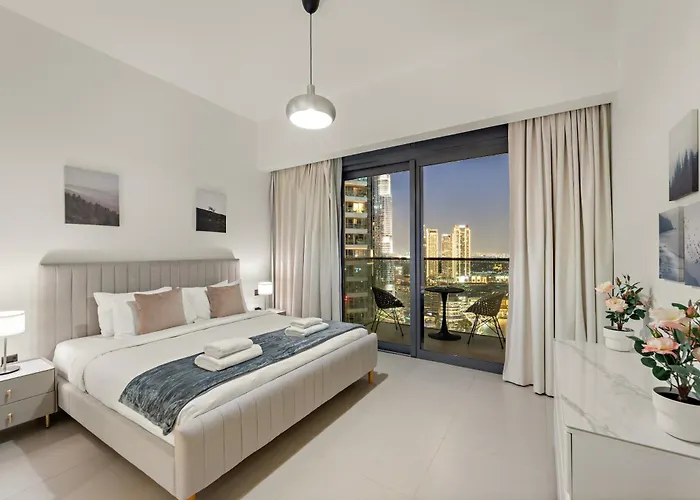 Luxe 4Br With Burj View L Pool & Gym