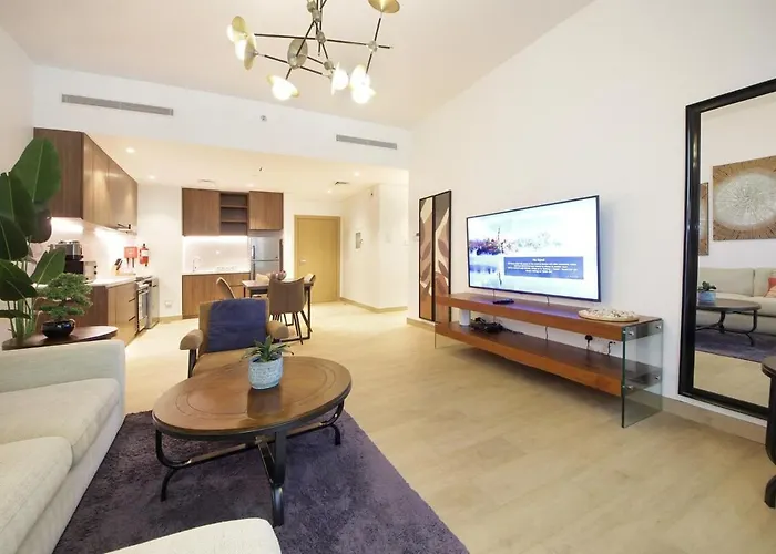 Stylish 1Br La Mer, La Cote B2