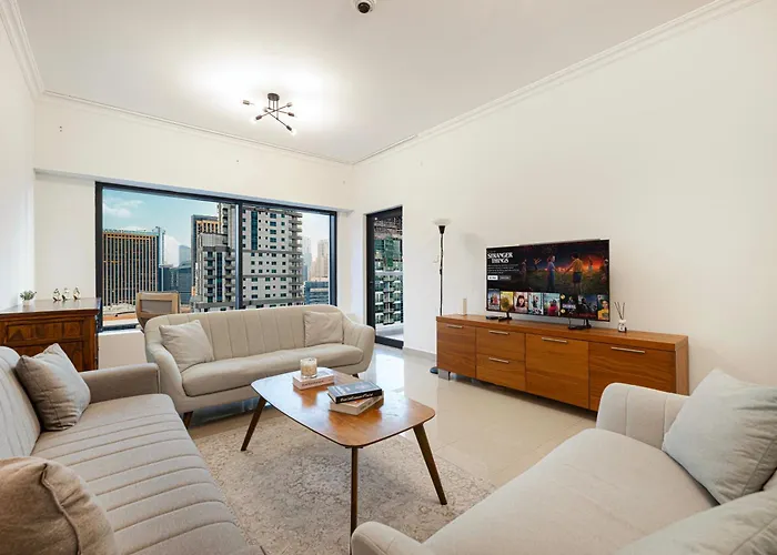Prime Location - Full Marina View