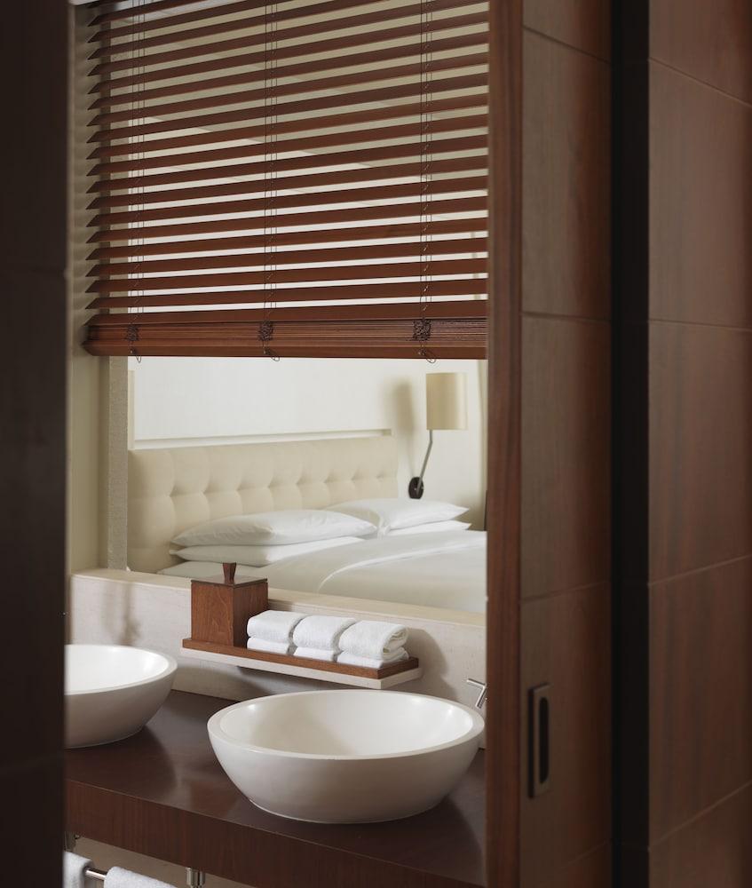 Park Hyatt 5*