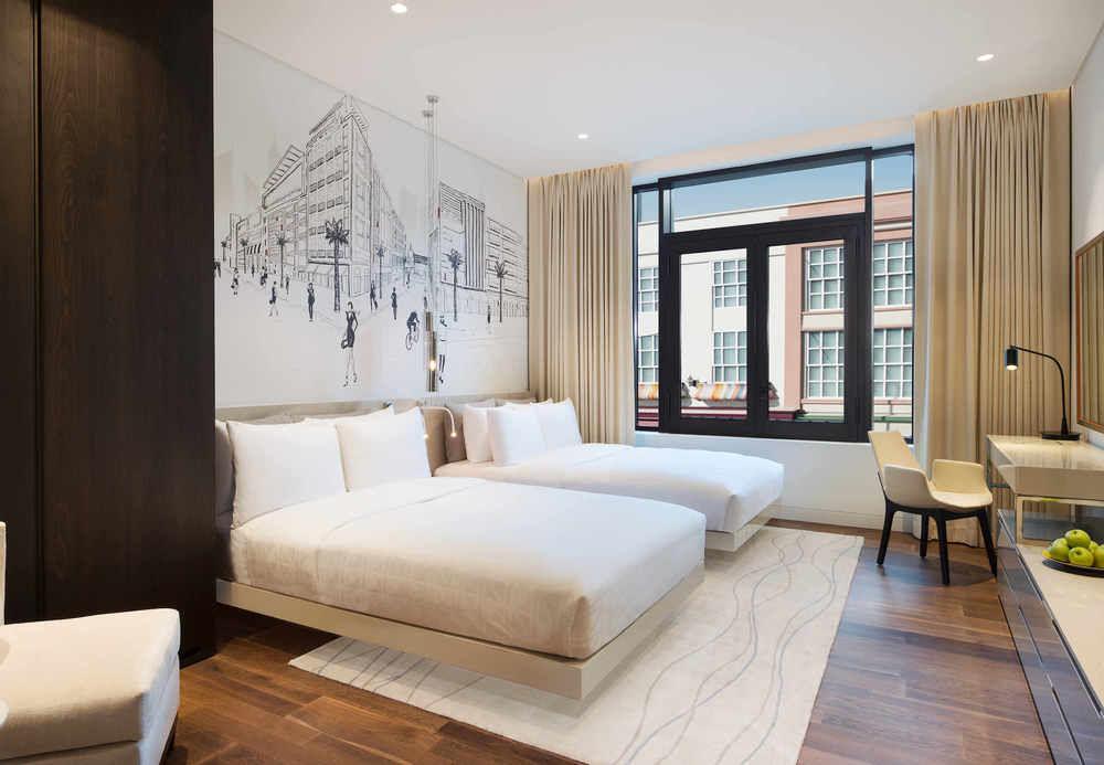 La & Walk Dubai, Autograph Collection 5*