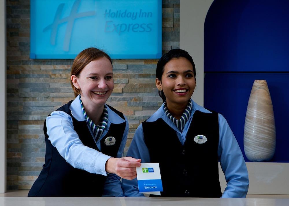 Hotel Express Airport By Ihg 3*