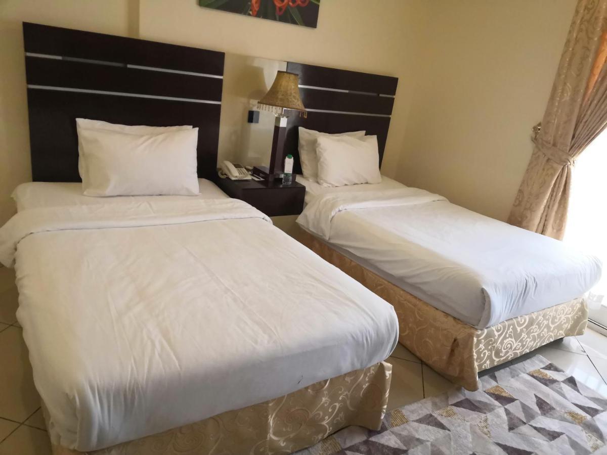 Boulevard City Aparthotel