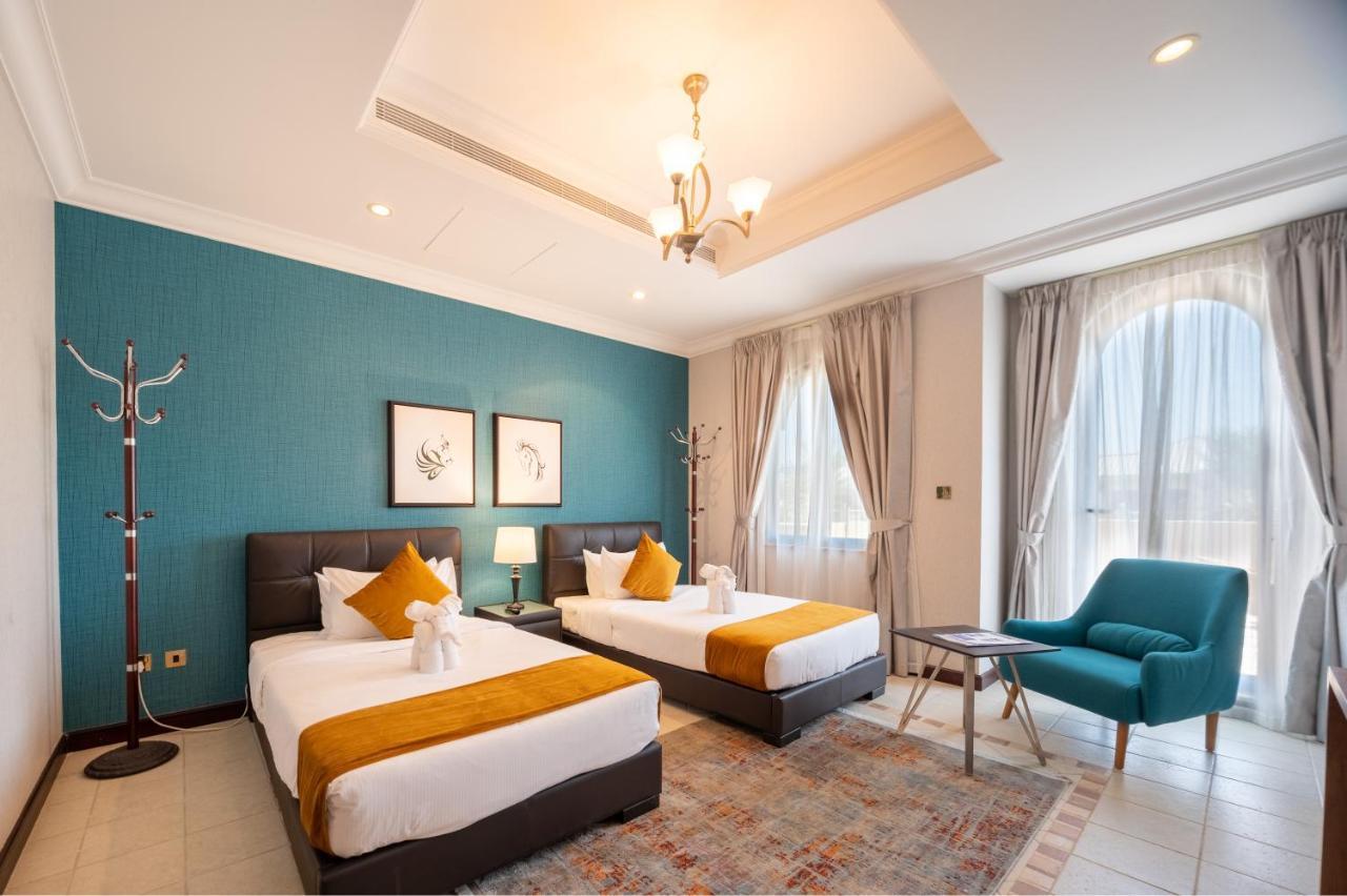 Villa The S Holiday Homes - Luxurious 5 Bedrooms At Palm Jumeirah With Private Swimming Pool And Private Beach Access