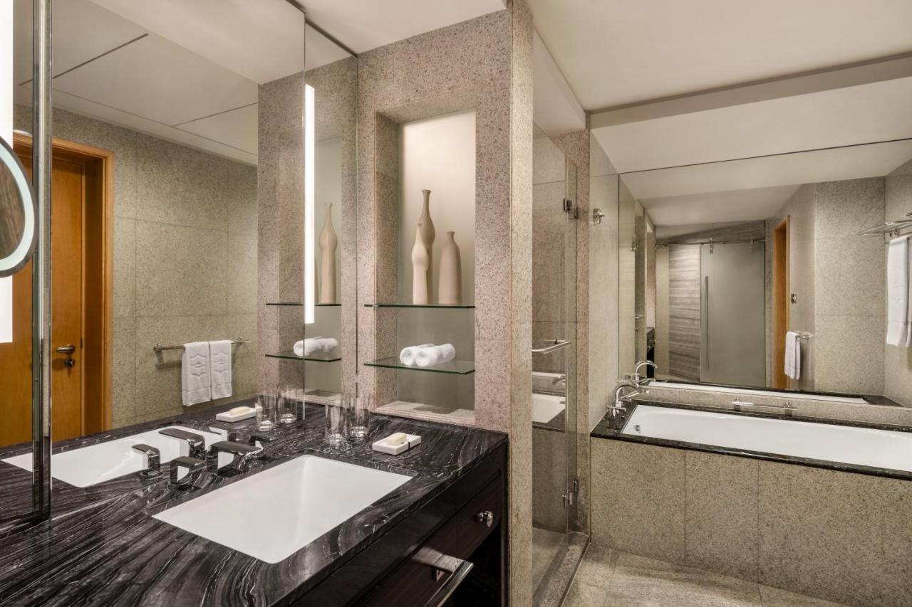 Shangri-La Apartments Aparthotel