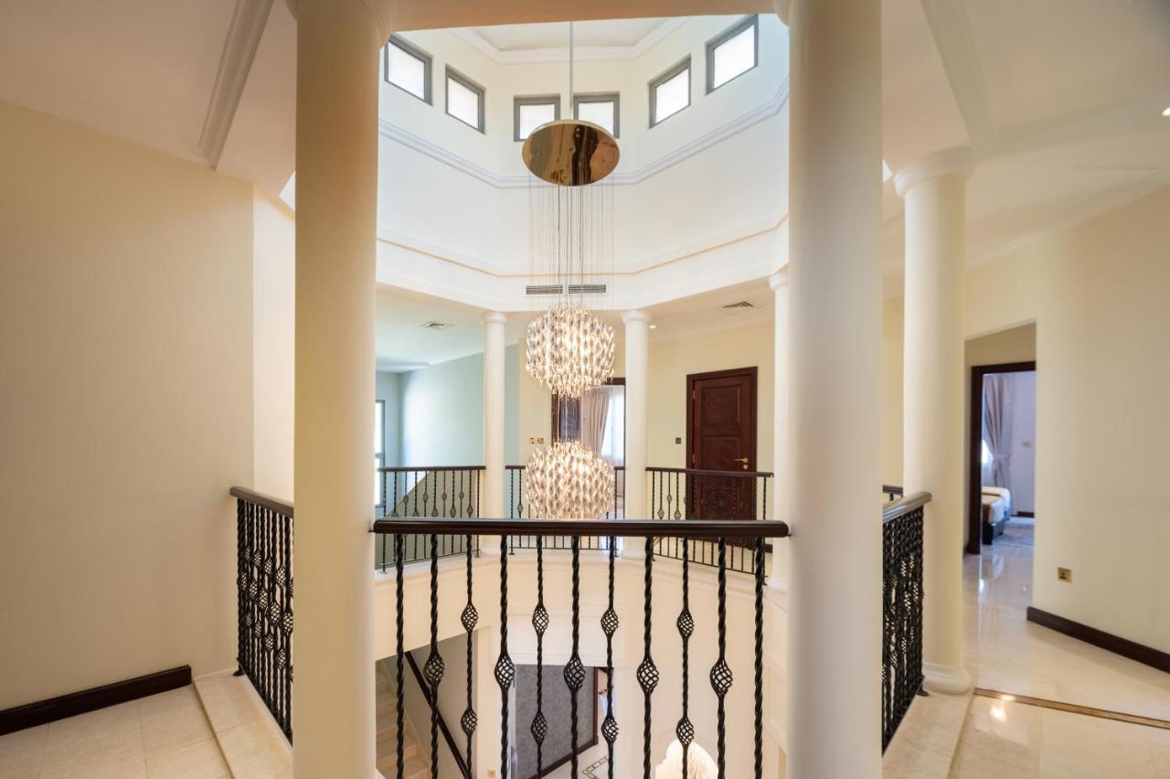 The S Holiday Homes - Luxurious 5 Bedrooms At Palm Jumeirah With Private Swimming Pool And Private Beach Access Villa Dubai