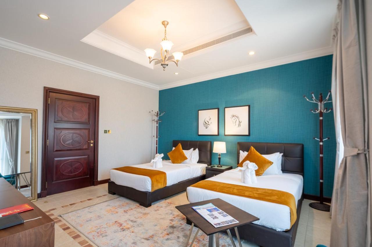 The S Holiday Homes - Luxurious 5 Bedrooms At Palm Jumeirah With Private Swimming Pool And Private Beach Access Dubai