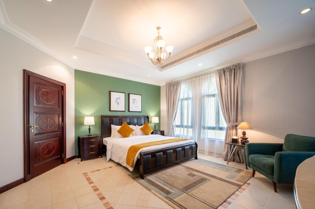 The S Holiday Homes - Luxurious 5 Bedrooms At Palm Jumeirah With Private Swimming Pool And Private Beach Access Dubai