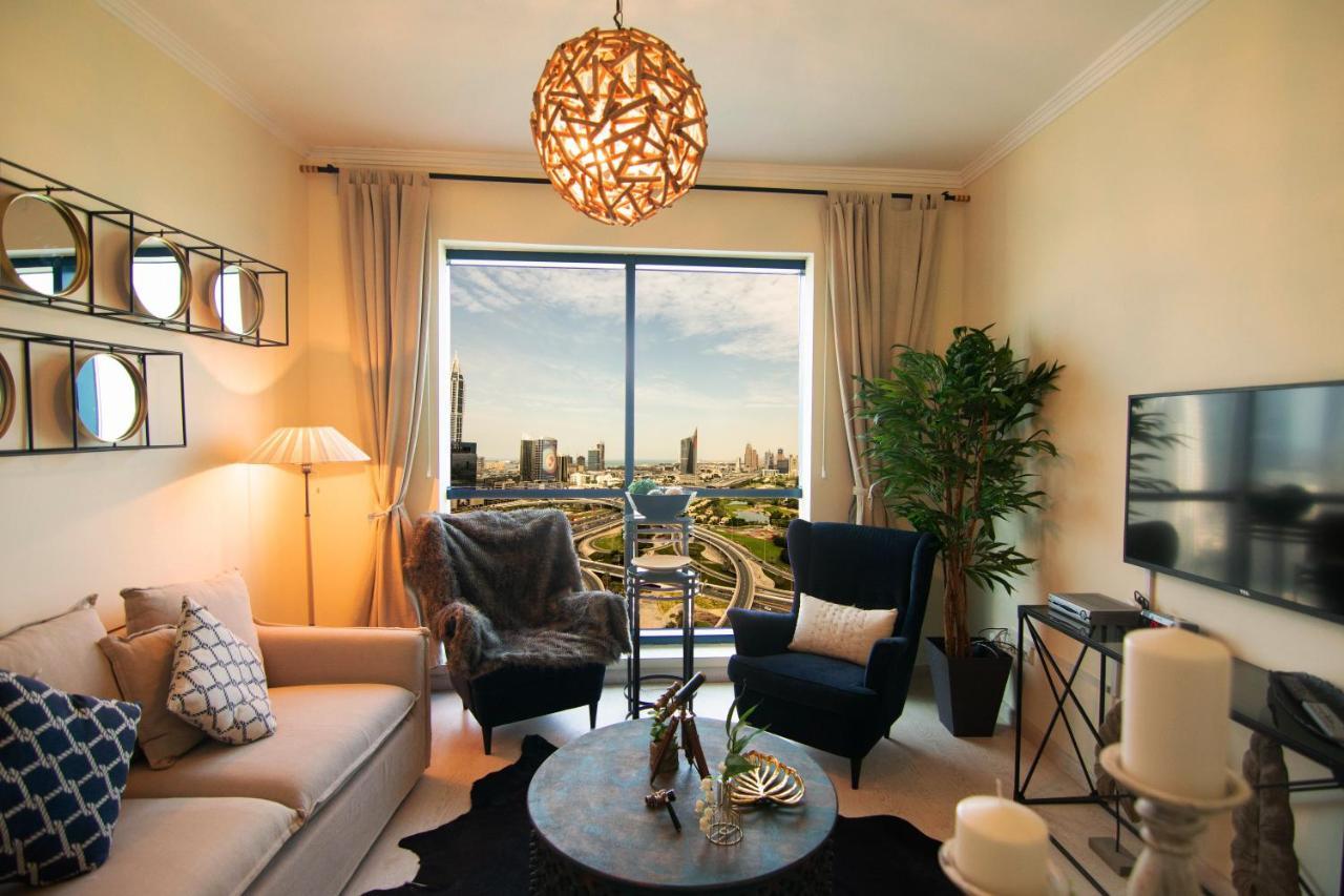 Lux I X1 Tower I Golf Course & Sea Views *