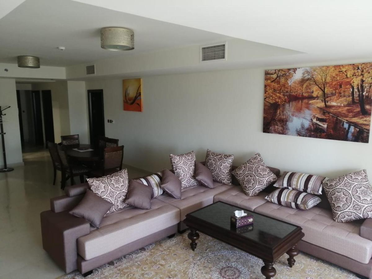 Apartment 2 Bedroom In Palm Jumeirah Crescent Balqis Direct Beach Access