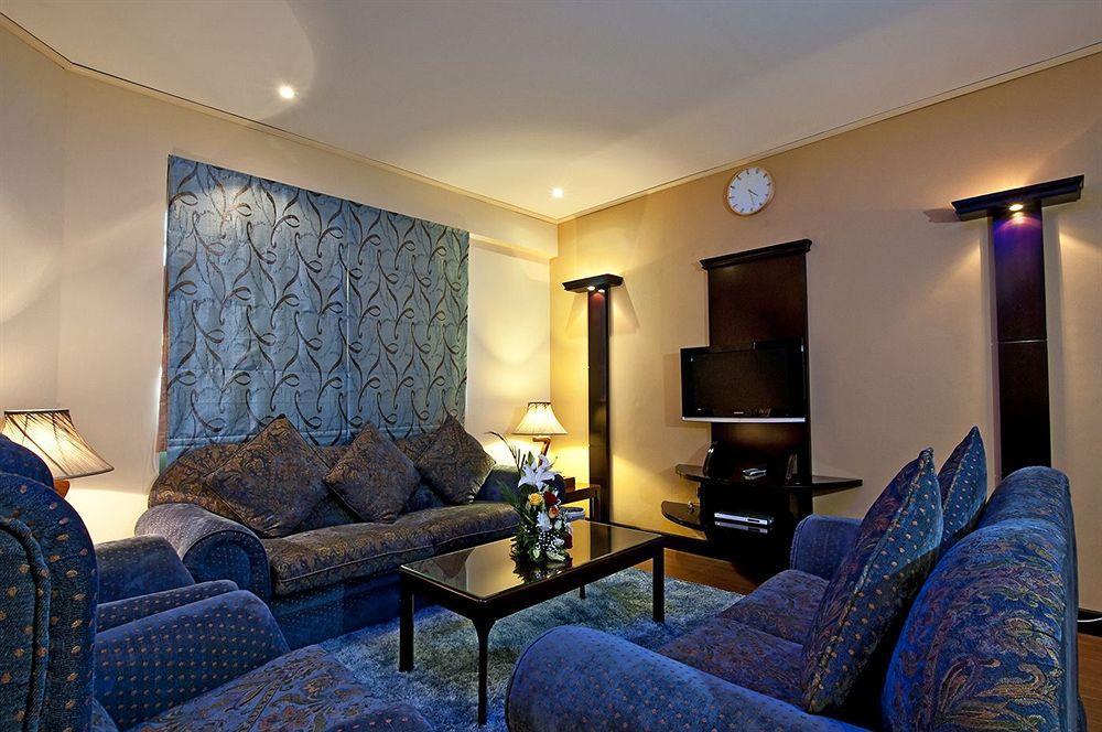 Al Jawhara Aparthotel 4*