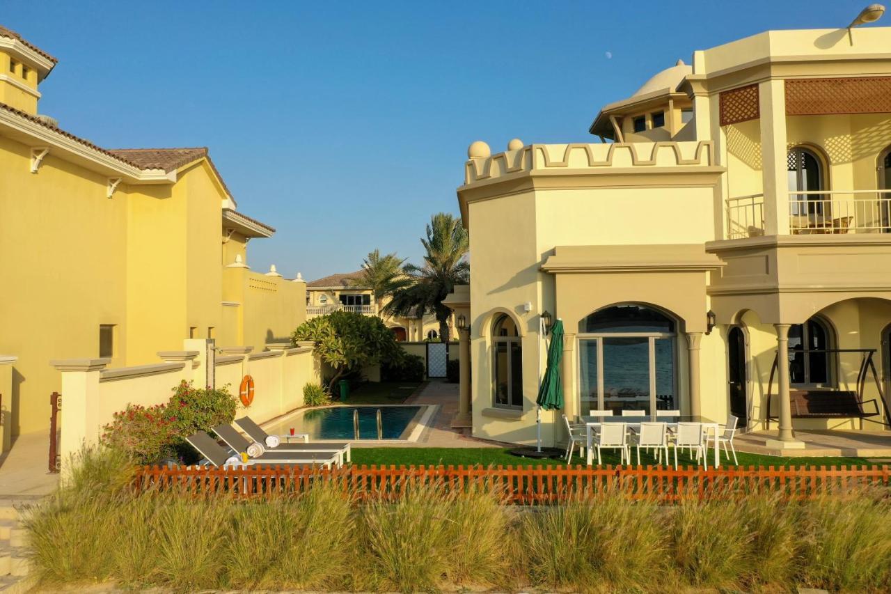 Villa The S Holiday Homes - Luxurious 5 Bedrooms At Palm Jumeirah With Private Swimming Pool And Private Beach Access *