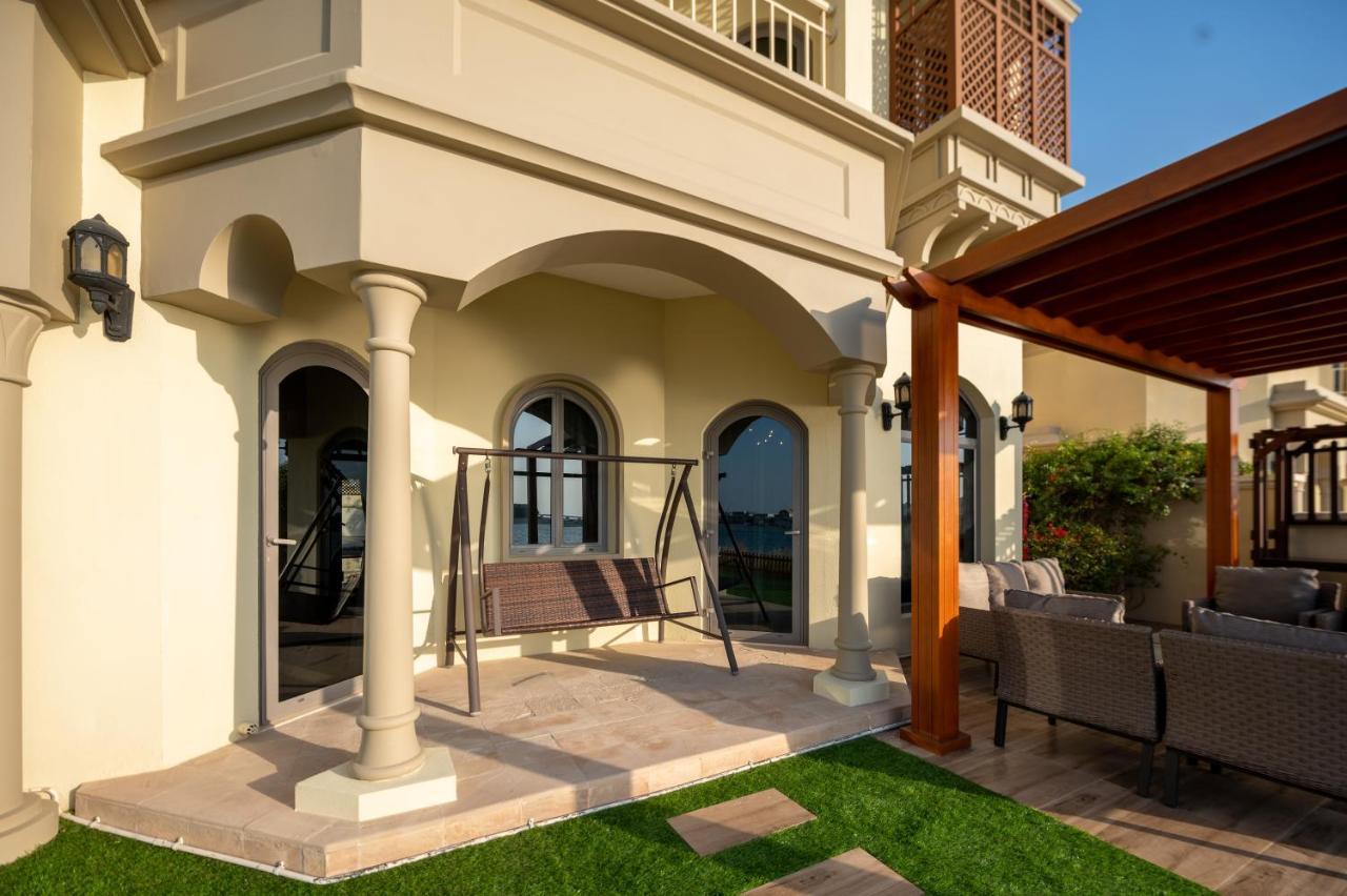 The S Holiday Homes - Luxurious 5 Bedrooms At Palm Jumeirah With Private Swimming Pool And Private Beach Access Dubai