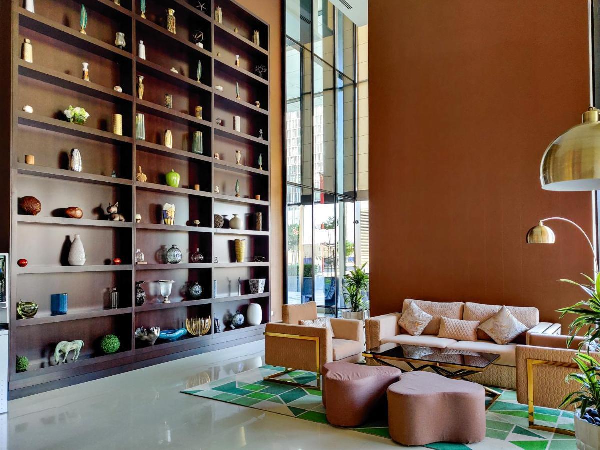 Walk To Mall Through Skybridge - Bnbmehomes - 1205 Apartment