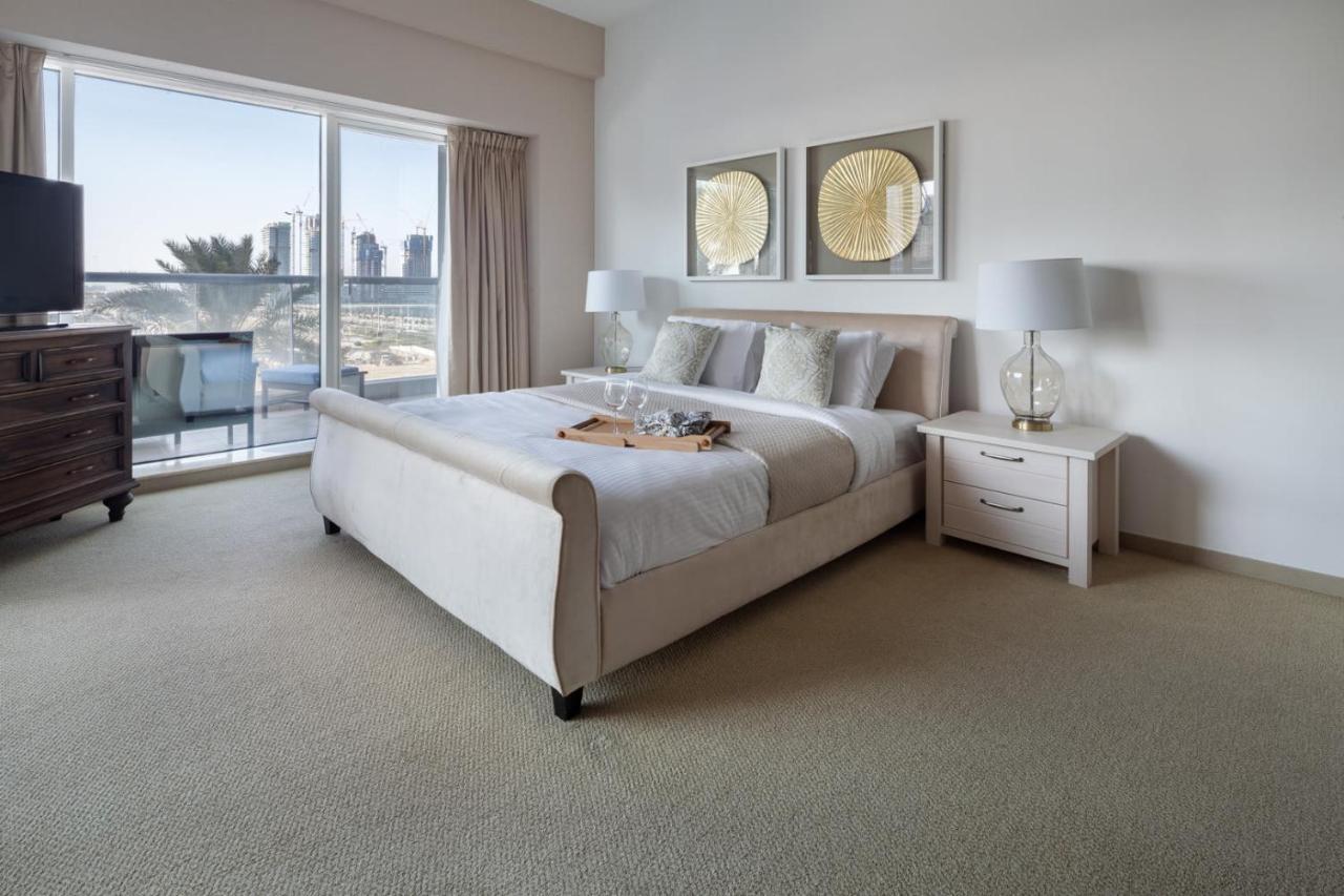 Frank Porter - Emirates Crown Tower Dubai