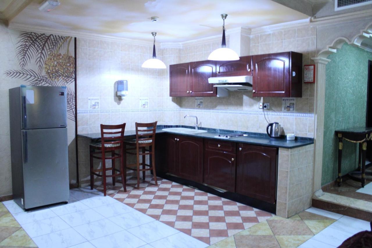 Aparthotel Oriental Corner Llc